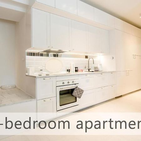 White Apartments With Ac By Kovee Bratislava Exterior photo